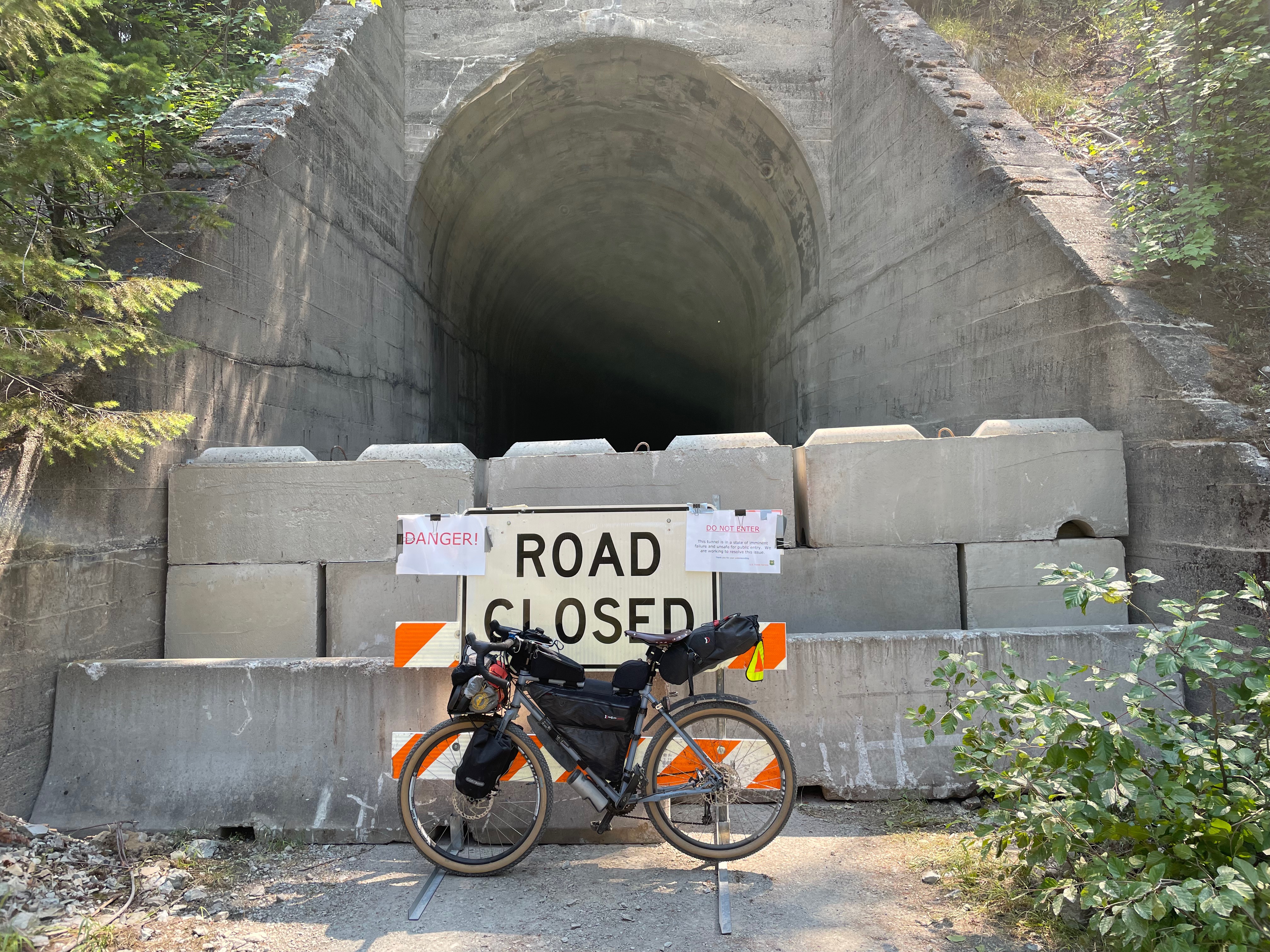 Tunnel closed